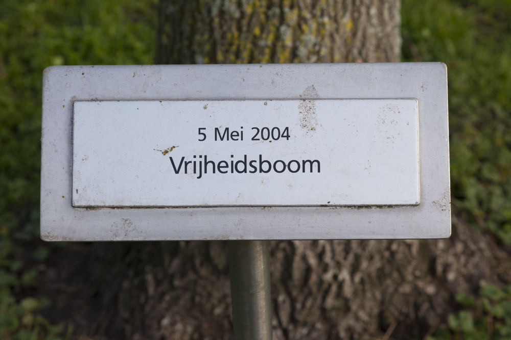 Liberation Memorial Rijsenhout #7