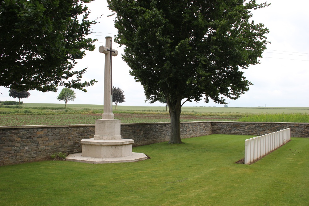 Commonwealth War Cemetery Guemappe #4