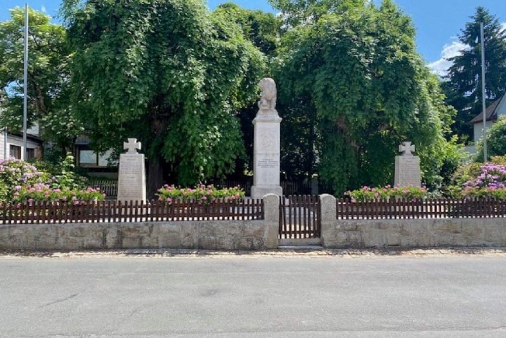 Memorial World War 1 and 2