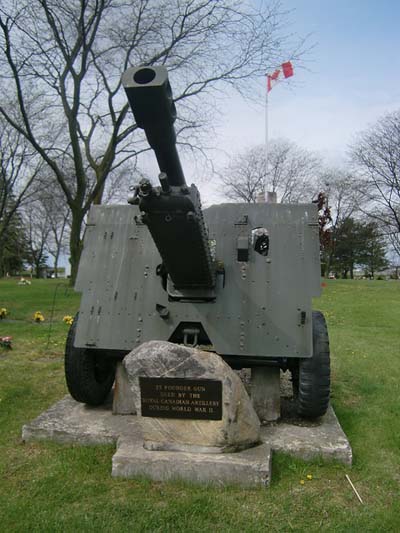 Ordnance QF 25 Pounder & Bofors 40mm Beechwood Cemetery #2