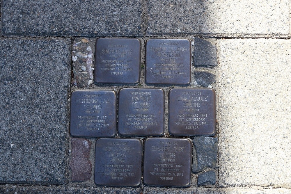 Stolpersteine Goudastraat 1