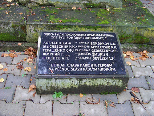 Mass Grave Soviet Soldiers Praha-Vinor #2