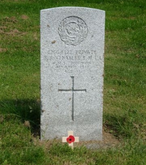 Commonwealth War Grave Flower Hill Cemetery #1