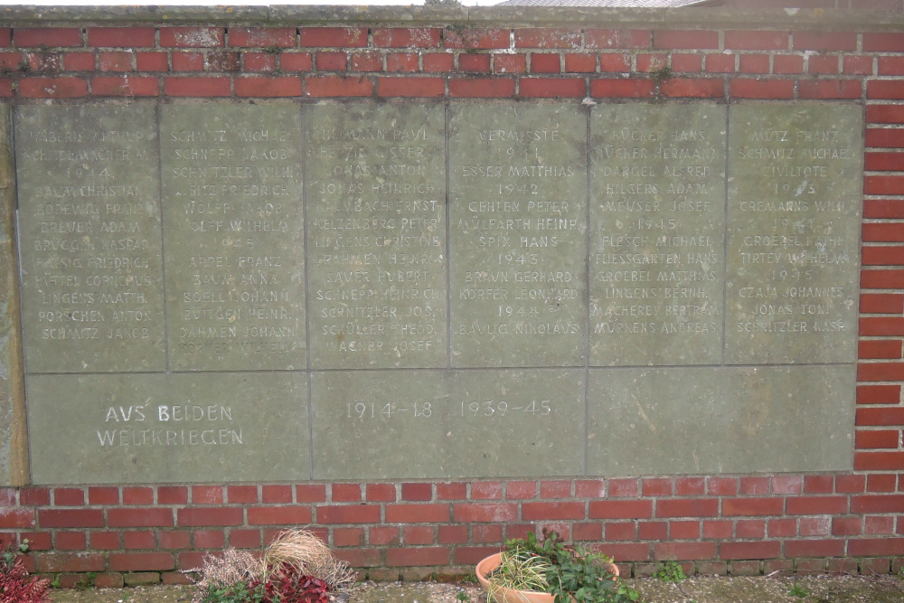 War Memorial Rdingen #2