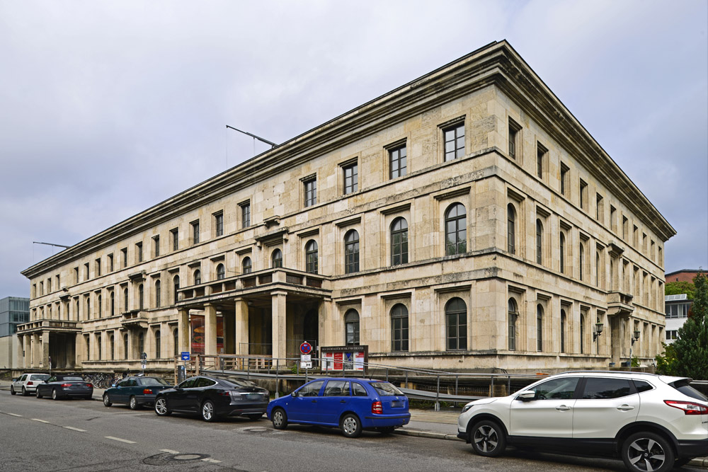Fhrerbau