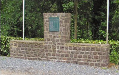 Monument Gesneuvelde Franse Soldaten Thuin
