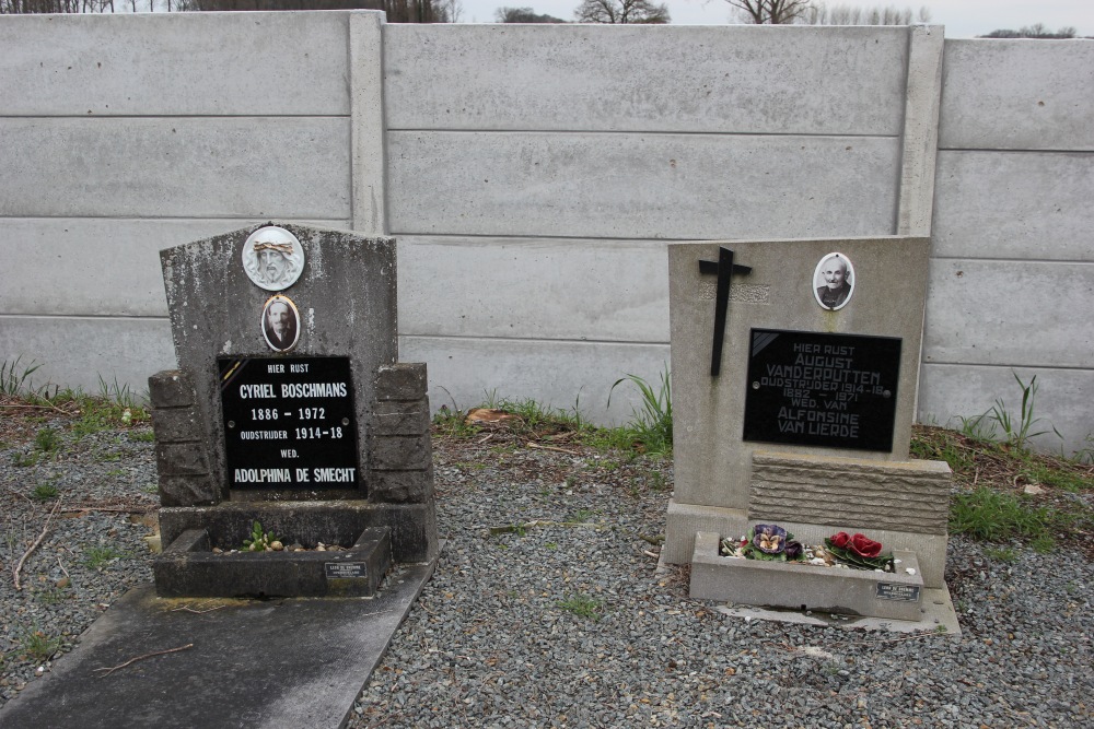 Belgische Graven Oudstrijders Viane Begraafplaats #4