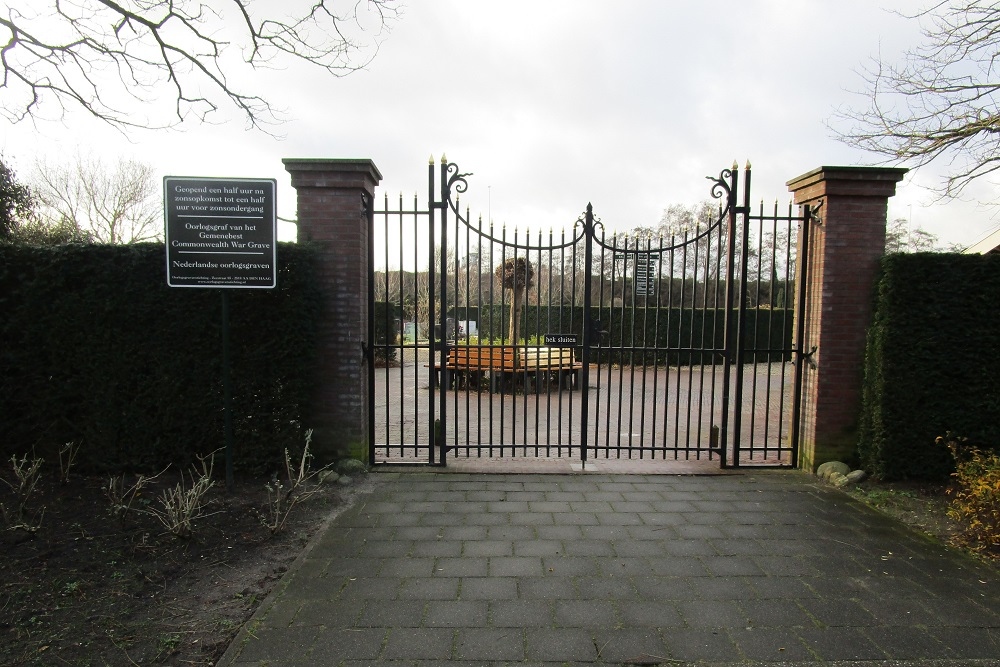 Commonwealth War Grave Vianen #1