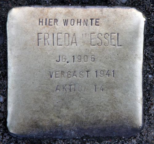 Stolperstein Wesselburer Weg 2a