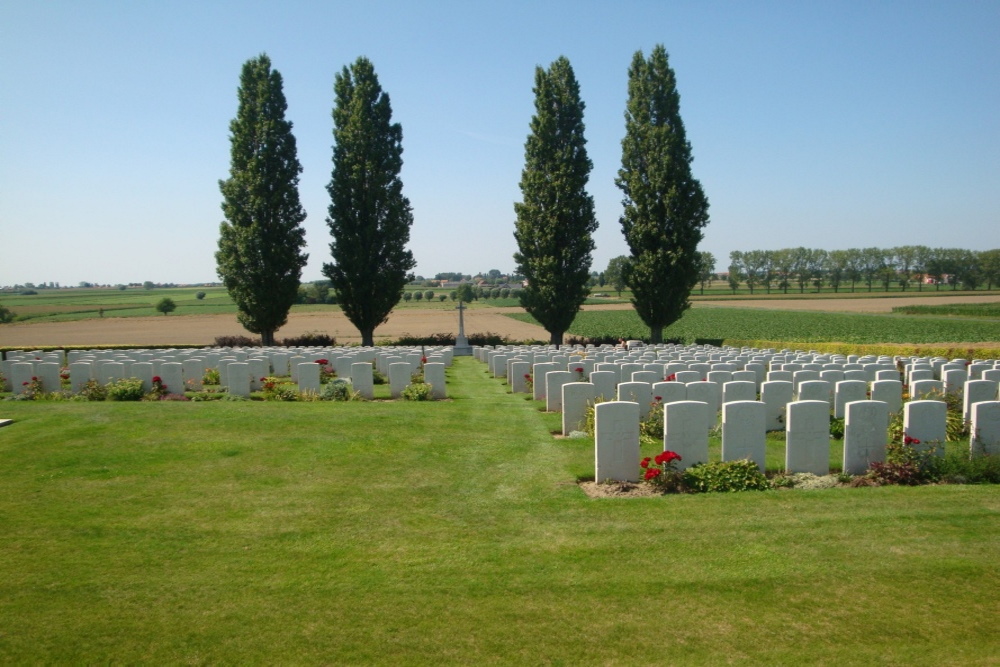 Commonwealth War Cemetery Klein-Vierstraat #1