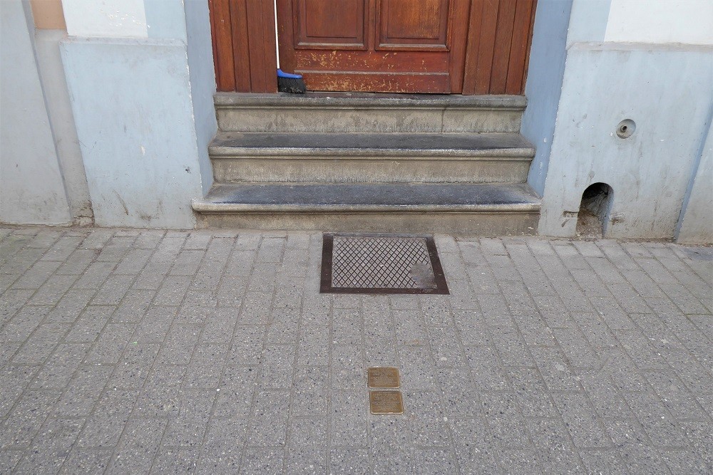 Stolpersteine Zwedenstraat 37 #5