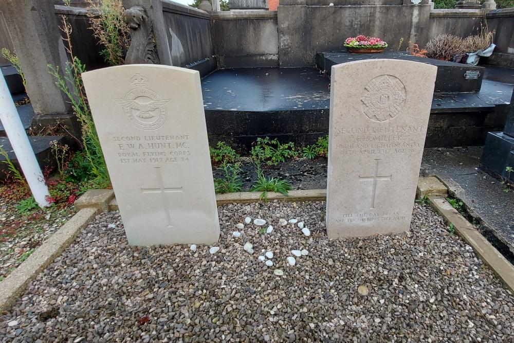Commonwealth War Graves Neuville-Saint-Rémy