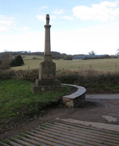 Oorlogsmonument Wonastow #1