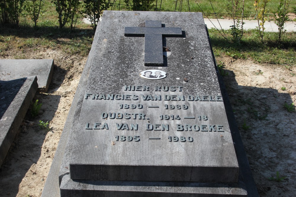 Belgian Graves Veterans Elst #1