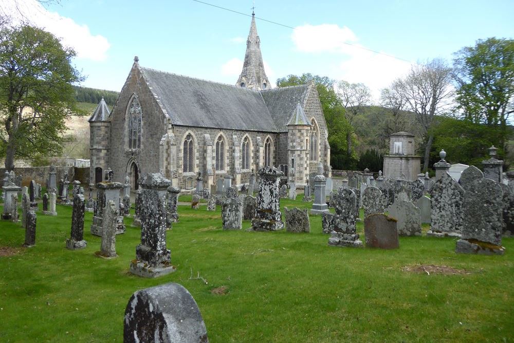 Commonwealth War Graves Strathdon Parish Churchyard #1