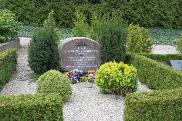 Commonwealth War Grave Middelfart Sondre Cemetery #1