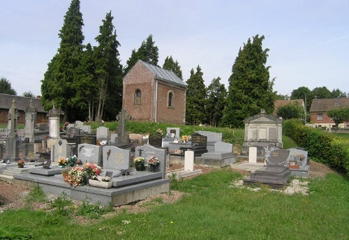 Commonwealth War Graves Molliens-au-Bois