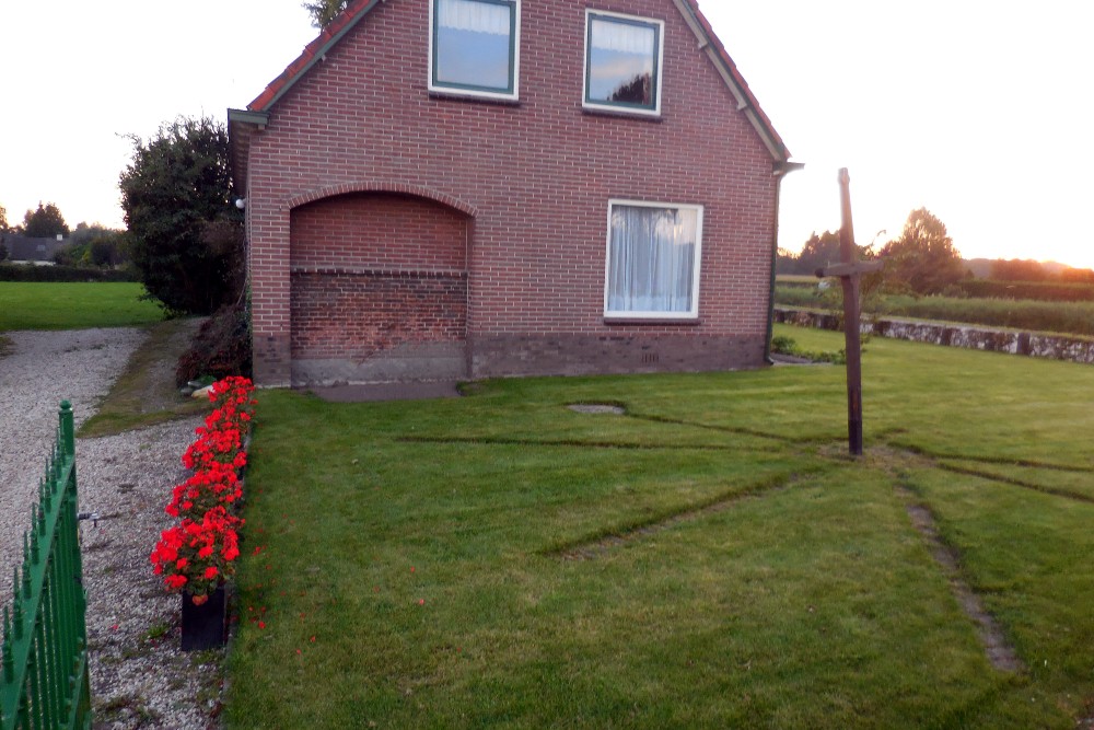 Memorial Klement Bridge Heerde #1