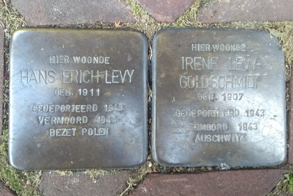 Stolpersteine Rijksweg Zuid 7 (nu Rijksweg Centrum 7) #1