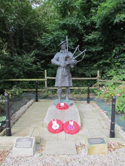 Monument 51e Highlanddivisie Brville-les-Monts