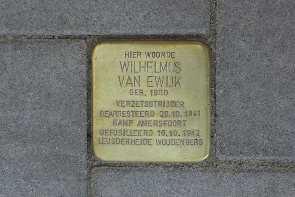 Stolperstein Diepenveenseweg 197 (nu nr. 90)