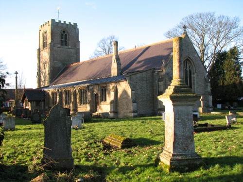 Commonwealth War Graves Holy Trinity Churchyard