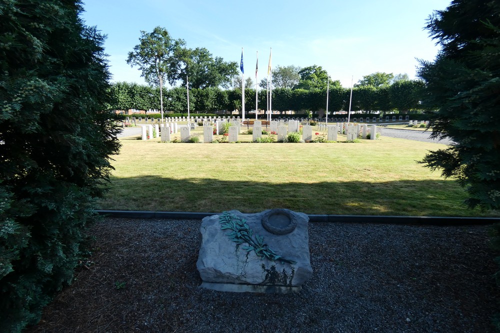 Commonwealth War Graves Belgrade Saint Servais #5