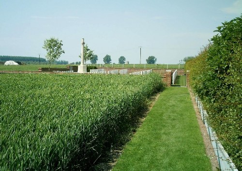 Commonwealth War Graves Avesnes-le-Sec Extension #1