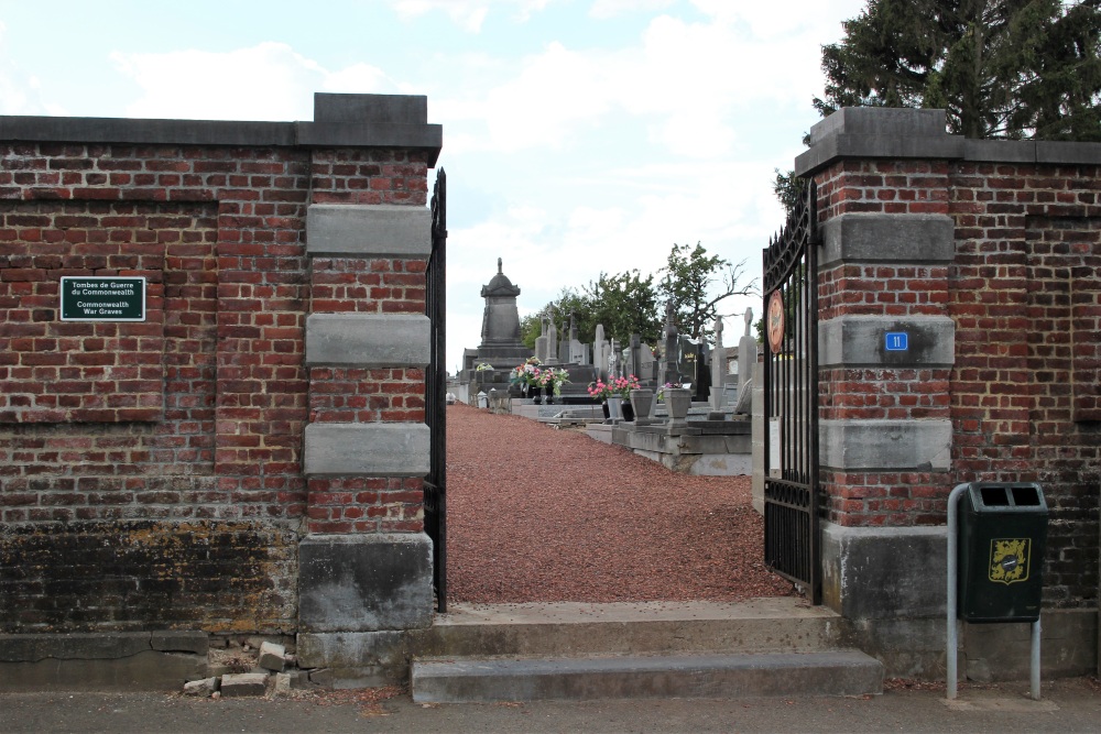 Commonwealth War Graves Voroux-Goreux