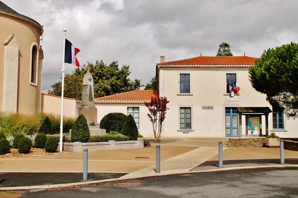 War Memorial Sainte-Foy