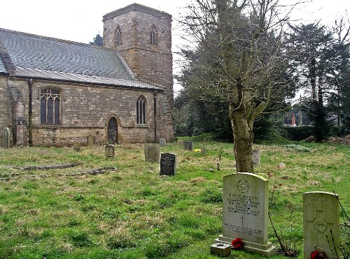 Commonwealth War Graves All Saints Churchyard