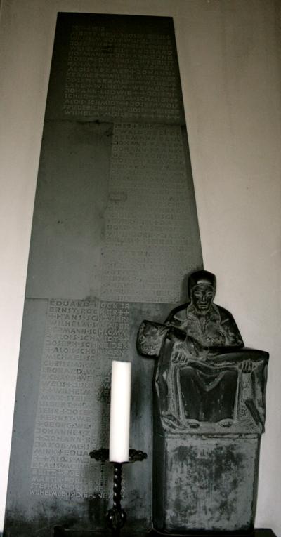 Oorlogsmonument Ahlbach #1