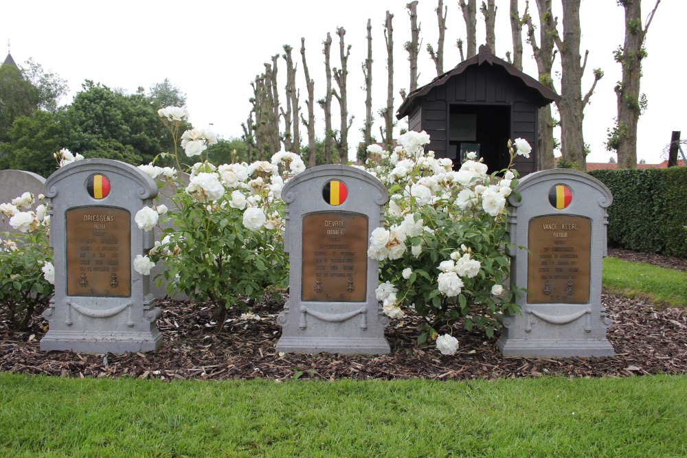Belgische Oorlogsbegraafplaats Steenkerke #3