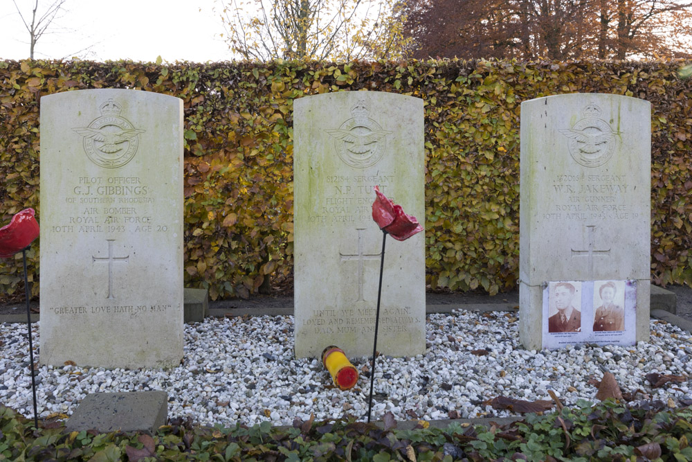 Commonwealth War Graves N.H. Cemetery Oudewater #2