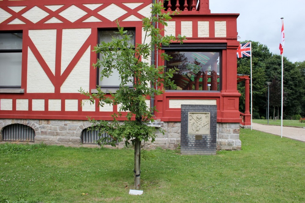 Gedenkteken Derbyshire Stone Zonnebeke	