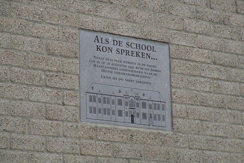 Gedenkteken Oude Bavo School #2