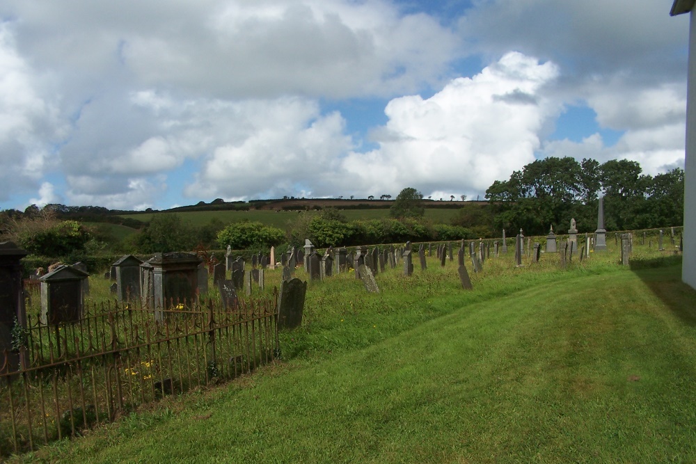 Commonwealth War Graves Glynarthen Congregational Chapelyard #1