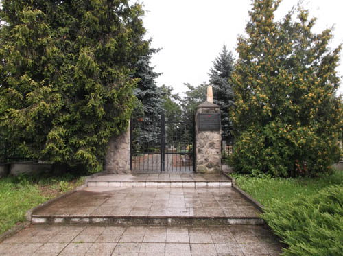 Sovjet Oorlogsbegraafplaats Wiązw #2