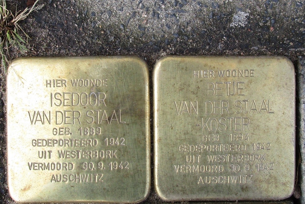 Stolpersteine Burgemeester Hofmanplein 61A / 61B #3