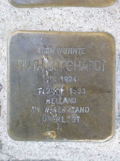 Stolpersteine Schillerstrae 38 #4