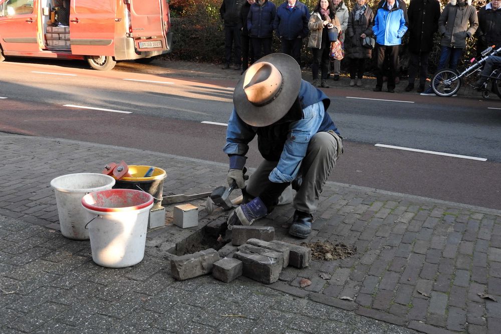 Stolpersteine Dorp 40 (nu Koekendijk 1) #3