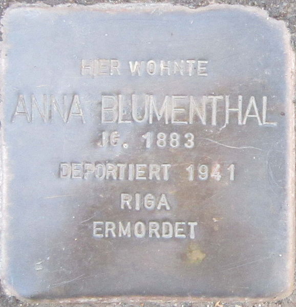 Stolpersteine Trltschstrae 1