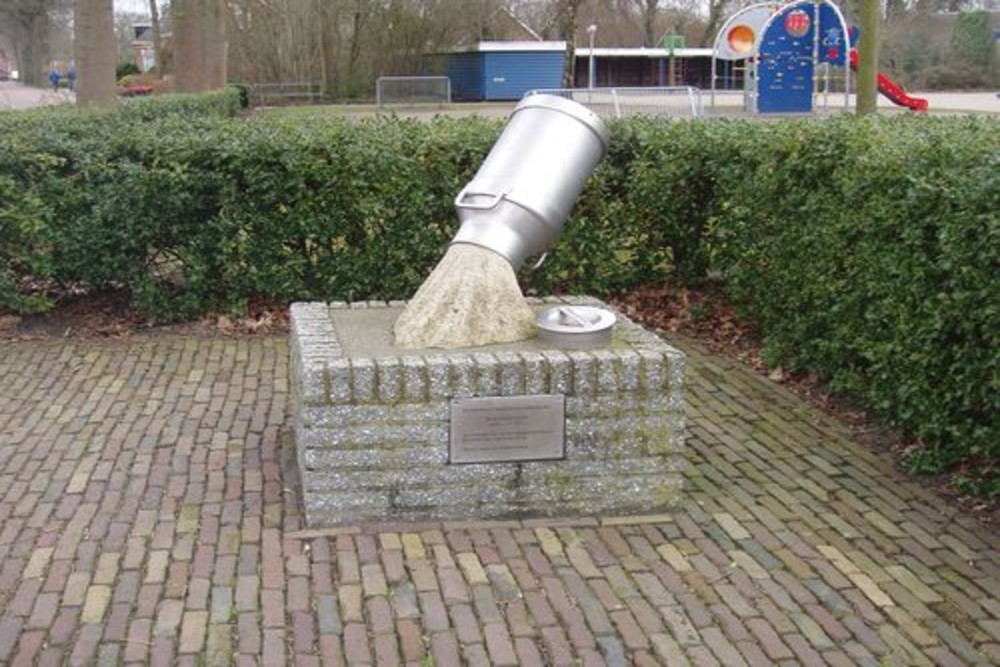 Monument Melkstaking 1943 #3