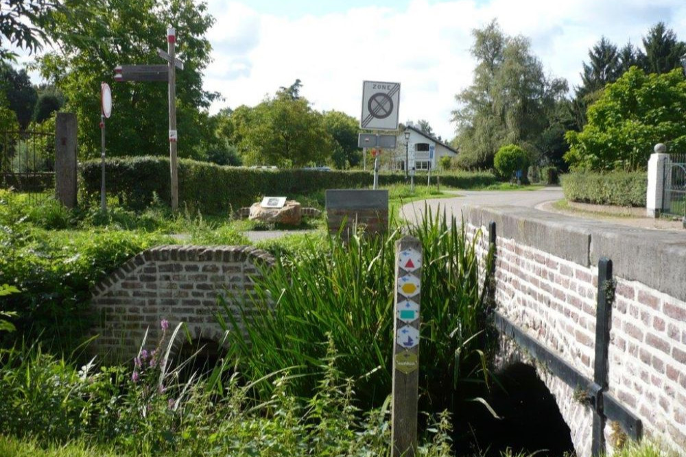 Liberation Route Marker 219: Thorn in the frontline #2