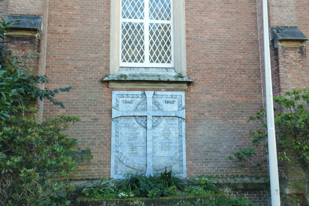 War Memorial Heerle #1