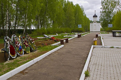 Sovjet Oorlogsbegraafplaats Kuzovlevo