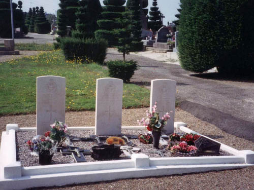 Oorlogsgraven van het Gemenebest Lanester #1