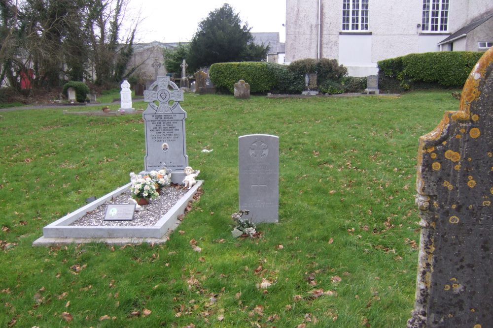 Oorlogsgraf van het Gemenebest Killenard Catholic Churchyard