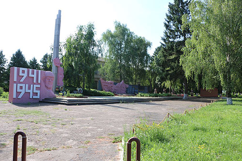 Mass Grave Soviet Soldiers Illintsi #1