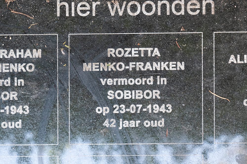 Memorial Stones Madoerastraat 11 #1